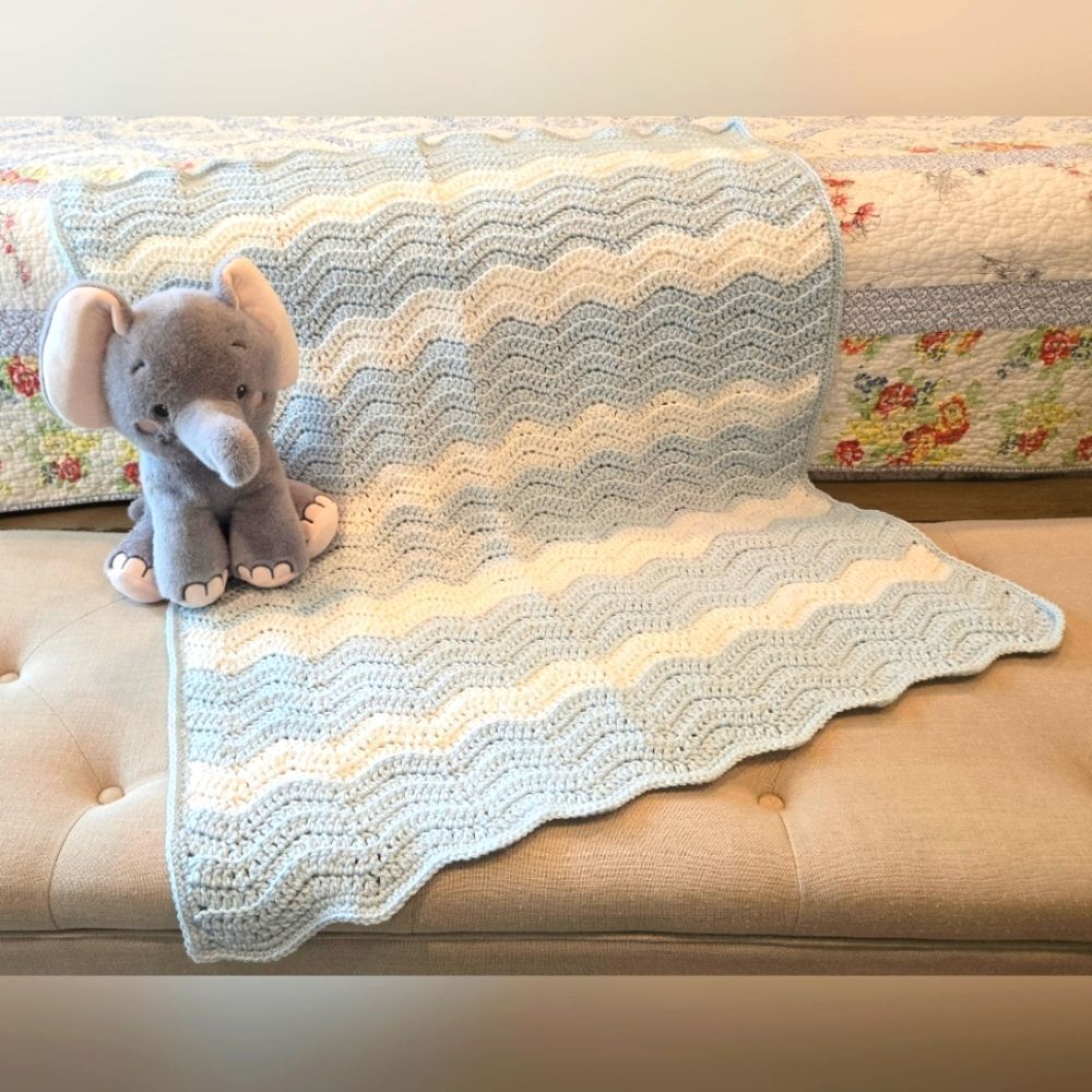 NEW Blue and White Ripple Baby Blanket HAND-CROCHETED BY SELLER 36 X 32 INCHES